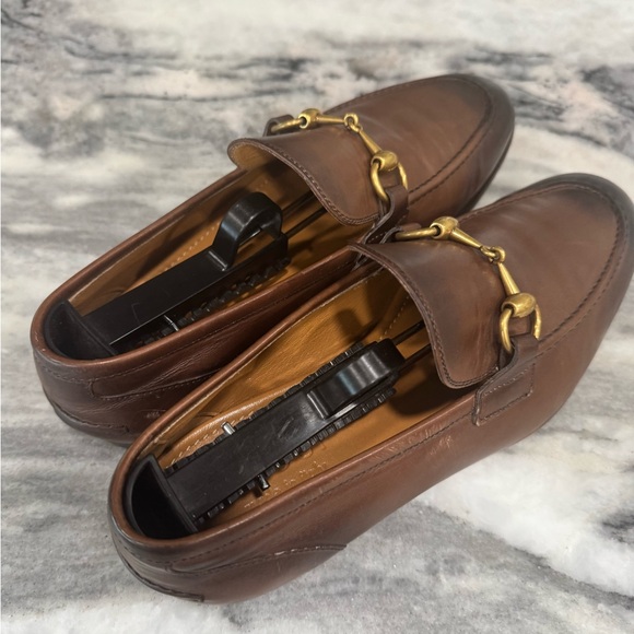 Gucci Brown Leather Loafers with Gold Accent - Picture 4 of 10